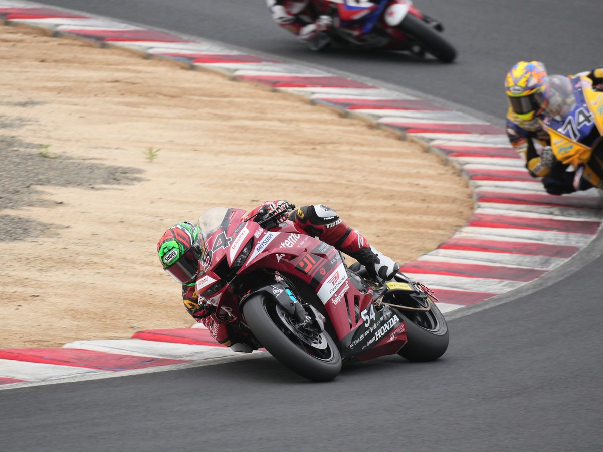 hiroi165's tweet photo. 2026FIMアジアロードレース選手権シリーズ第3戦🇯🇵
2026.6.14
荒川晃大 選手
Astemo Pro Honda SI Racing
#荒川晃大
#AstemoProHondaSIRacing
#2026FIMアジアロードレース選手権
#モビリティーリゾートもてぎ https://t.co/L9HquSa5m3