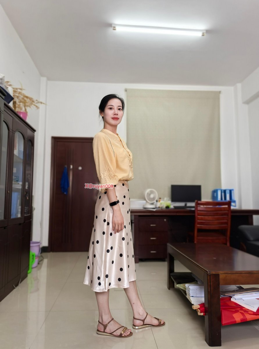 邻家少妇 tweet media