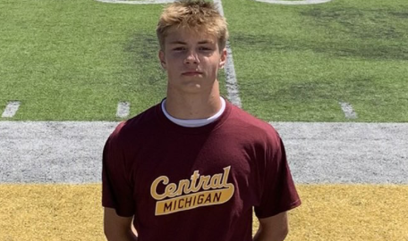 sixstarfootball's tweet photo. EVENT COVERAGE | Offensive Prospects Impress at Central Michigan

📍 Central Michigan Prospect Camp | Mount Pleasant, MI
📈 Their performances helped generate recruiting momentum and elevate their standing on the recruiting trail
📖 Full recap + scouting reports now live!

STORY ▶️ https://t.co/YyGfOag9HQ

@TjAndall @ZekeAndrina @JackBalanowski @beckes_ian @LandynBrant2114 @CarterBornQB1 @KasonCoppick @jacob_deac @JacksonDeJong11 @ManningDilley3 @leoneagled @hamzaelghobashy @GrillColton @MorganHarris012 @coophart77 @TysonHarvey20 @Brian_Matthews6 @Madix2028 @ElijahMoore228 @nathanKmorris @MosallamKhalil @domfootball17 @lukasqb3 @BennettNyquist @HenryOlson27 @evanoneil22 @LukeRosenbrook @sam_rouleaux @EthanStray_3 @JaxsonVander8 @MrAnakinWest