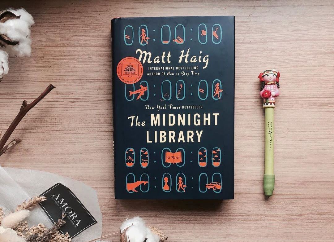 therealites's tweet photo. @micelinnsz udah baca ini belum kak? Matt Haig - The Midnight Library https://t.co/Ba8wZfzRmO