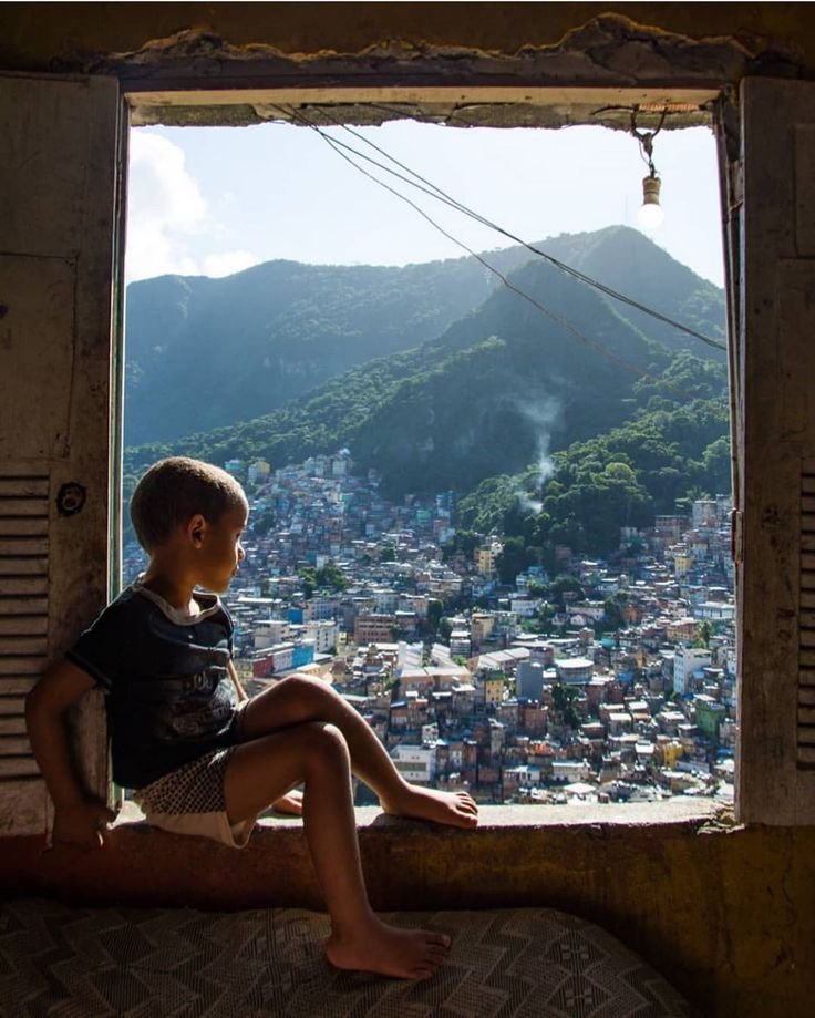 republiqueBRA's tweet photo. 🇧🇷 🗣️ Pré-candidato a deputado federal Guto Zacarias diz que o debate público sobre as favelas "foi sequestrado pela romantização da pobreza" e afirma que usará sua plataforma eleitoral como uma "voz da desfavelização". https://t.co/ipPFNdPykC