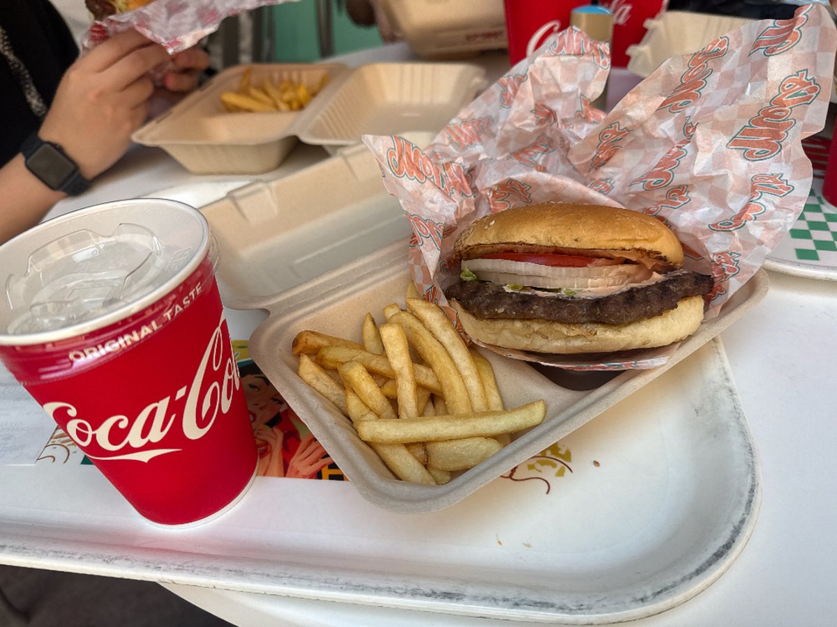 klokin's tweet photo. 大阪いっぱい食べた！！！！ https://t.co/xqJqEI2dbD