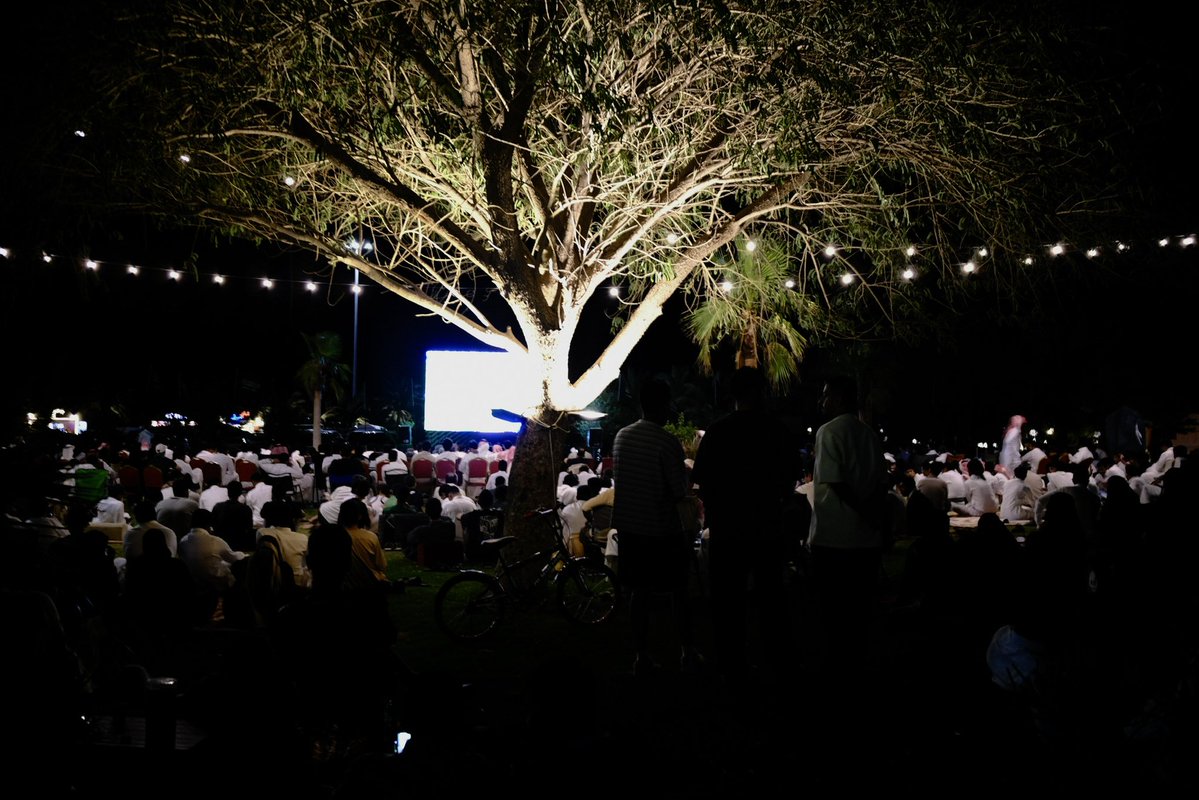 Unaizahinfilm's tweet photo. مونديال 2026 من دوحة عنيزة، الثانية صباحًا.

 World Cup 2026 from Unaizah, Dhuha Park https://t.co/dhwt03OHPS