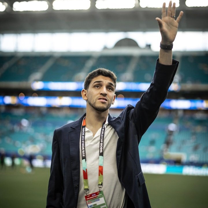 juanjoacevedo7's tweet photo. Juan Manuel Sanabria tuvo un 100% de efectividad en los pases, tanto en campo propio como rival.
Jugó los segundos 45 minutos y tuvo un buen desempeño.
Era su sexto partido en la selección y el primero oficial en su debut mundialista. https://t.co/1HSu4gCQbD