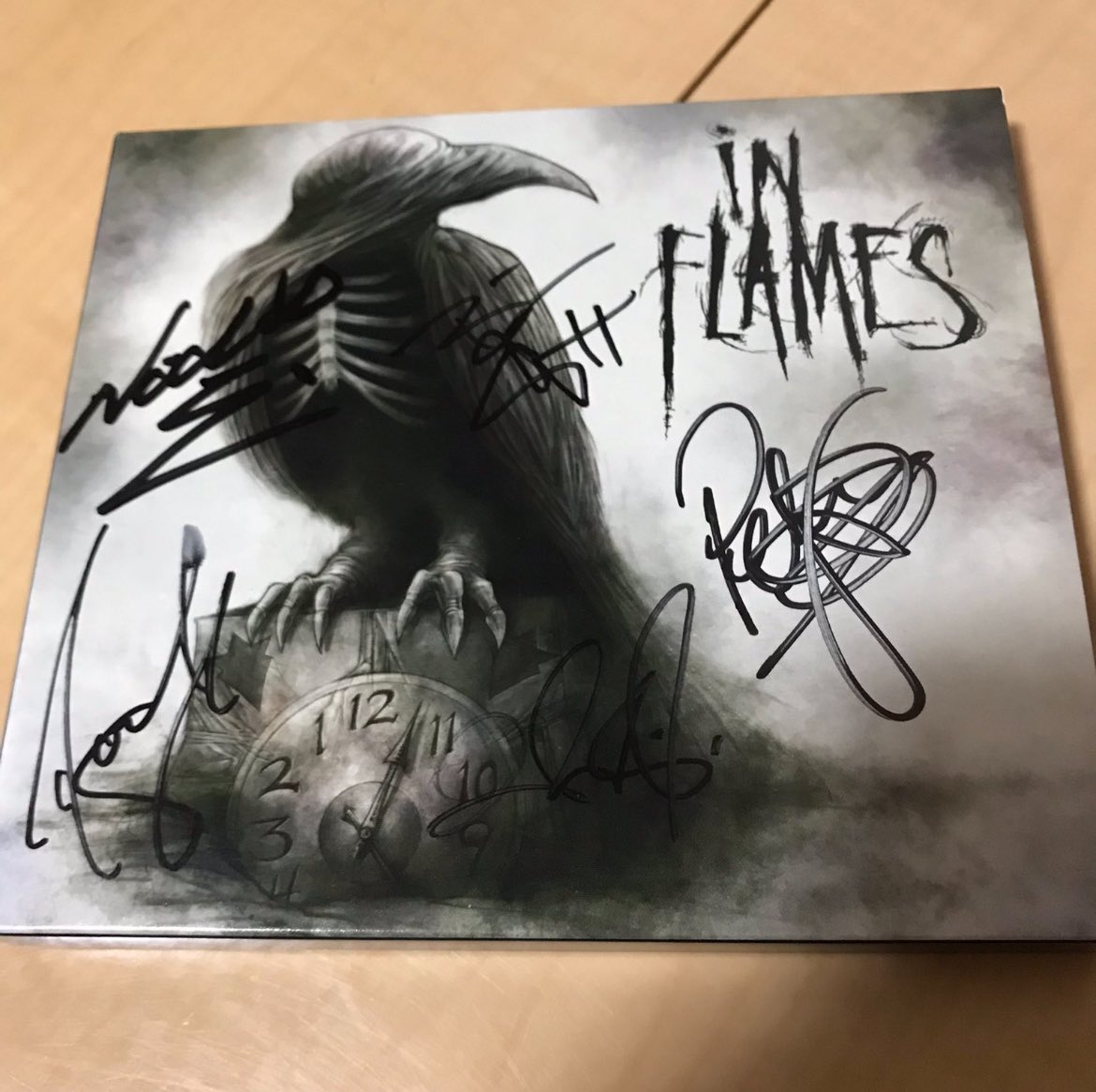 tatsurocker's tweet photo. IN FLAMES の名盤『SOUNDS OF A PLAYGROUND FADING』リリース日。15年が経つのですね。
このアルバムは本当に名盤です👍

#INFLAMES https://t.co/mfZ3JnbTc5