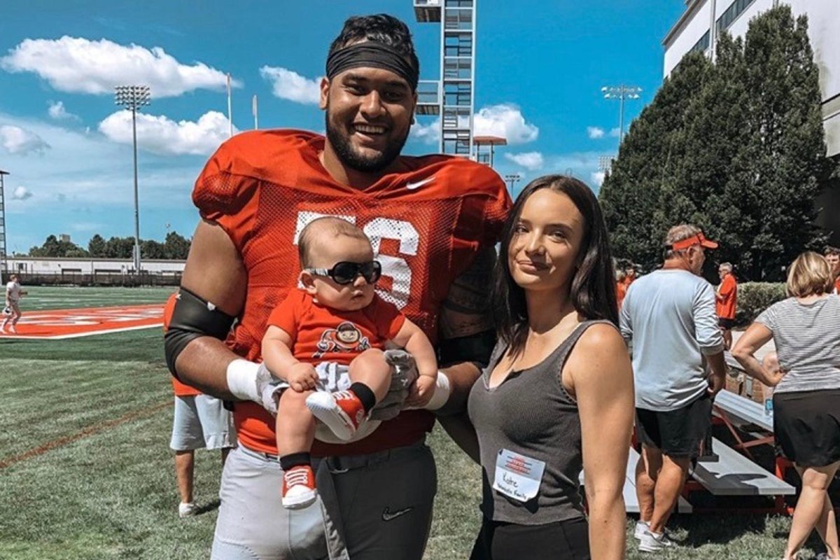 MrOH1O's tweet photo. HAPPY FATHERS DAY

Especially to Branden Bowen who never lost to Michigan.

76 days until Buckeye football is back!!! https://t.co/Dz7JiveB3f