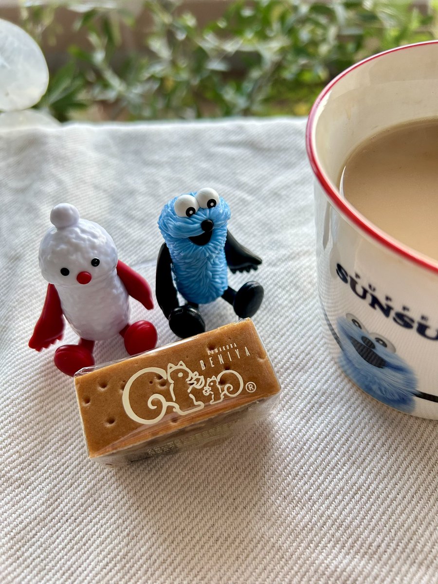 sunfon1127's tweet photo. うんと貴重なリスちゃんだね🐿️
クッキー入りのこれ２個しか入ってないんだけど買っちゃった💦
他は完売💦
スンスンと同じくらい貴重ね✨

#パペットスンスン
#スンスンのいる生活 https://t.co/4psYYjVmf3