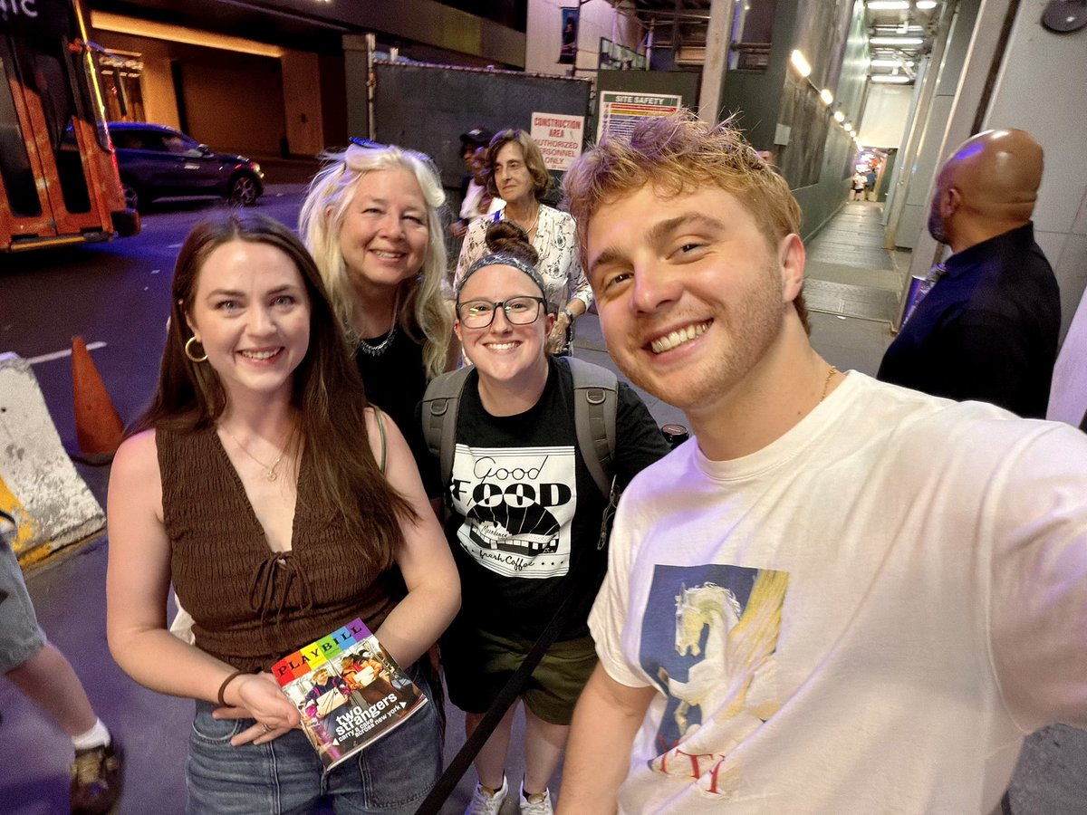 savaglad's tweet photo. Trip number 25 to Dreamtown will always be so special because I got to share my favorite musical with my childhood friend! Forever thankful for this lil strange cake family and the most special SNOB!  @2strangersshow 🍰💙🍎🗽🚕 https://t.co/L0alcMofyn