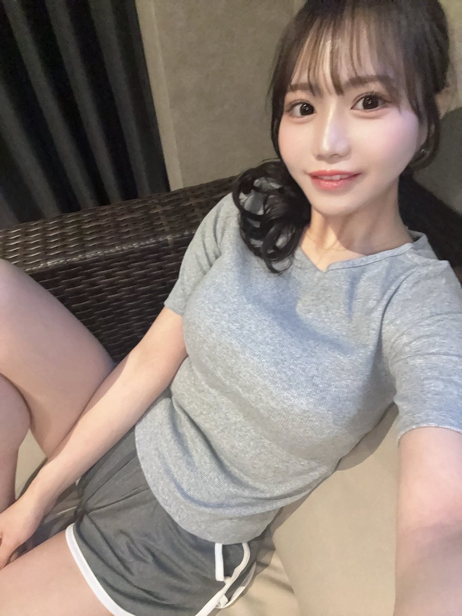 hotachin3's tweet photo. 本日 6/16 21時🙂🩷
YouTube動画upされます🎥
ノーハンドで色んなことしちゃうよ〜♡
登録して待っててねん( ¨̮ )！ https://t.co/JwpIxXl3S4