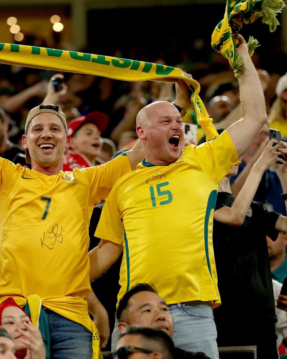 gomvfc's tweet photo. Kristian Sarkies spotted in the wild at the World Cup 🔎🐐

📸 @Socceroos https://t.co/GyyIBglvCU