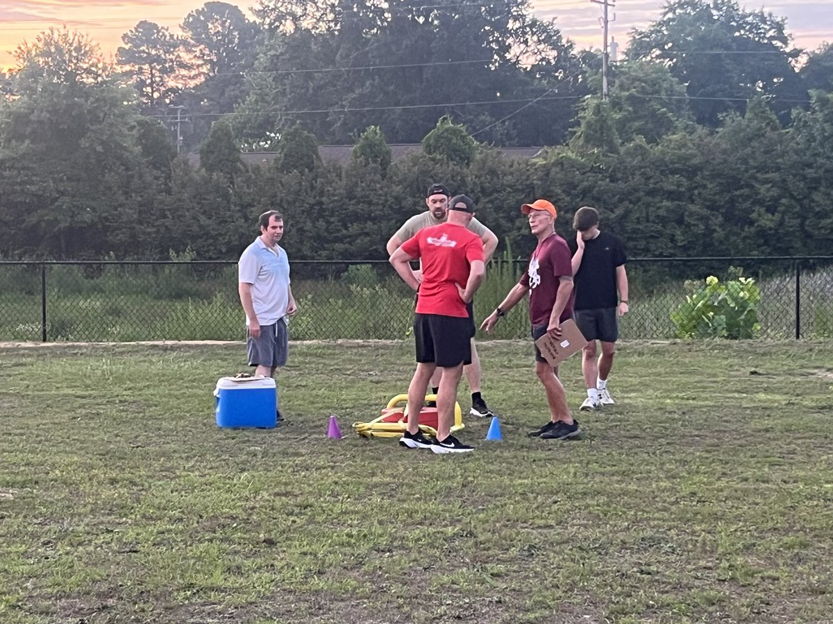F3BunkBed's tweet photo. 70+ PAX from across @F3Columbia @F3LexSC @F3LakeMurray and @F3Florence participated in the 2nd F³ Midlands Olympics!

PAX from all regions left it all on the course with Team 10, Major Tom, Blooper, Wally and Sharpie dominating the completion. 

Can't wait till next year! https://t.co/AaBWz0CHJV