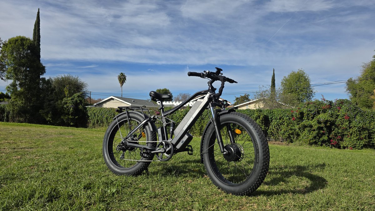 BeecoolBikes's tweet photo. 👪Father’s Day Countdown Starts – Surprise Dad with BeeCool Bikes!
https://t.co/Z2aP0RKSe5
#BeeCoolBikes #FathersDay #FathersDayGift #EbikeLife #RideWithDad #ElectricBike #FamilyAdventure #SummerRides #BikeLovers #EbikeCommunity #OutdoorLifestyle #GiftIdeas #CyclingLife #RideMore https://t.co/5hlTmvSeXJ