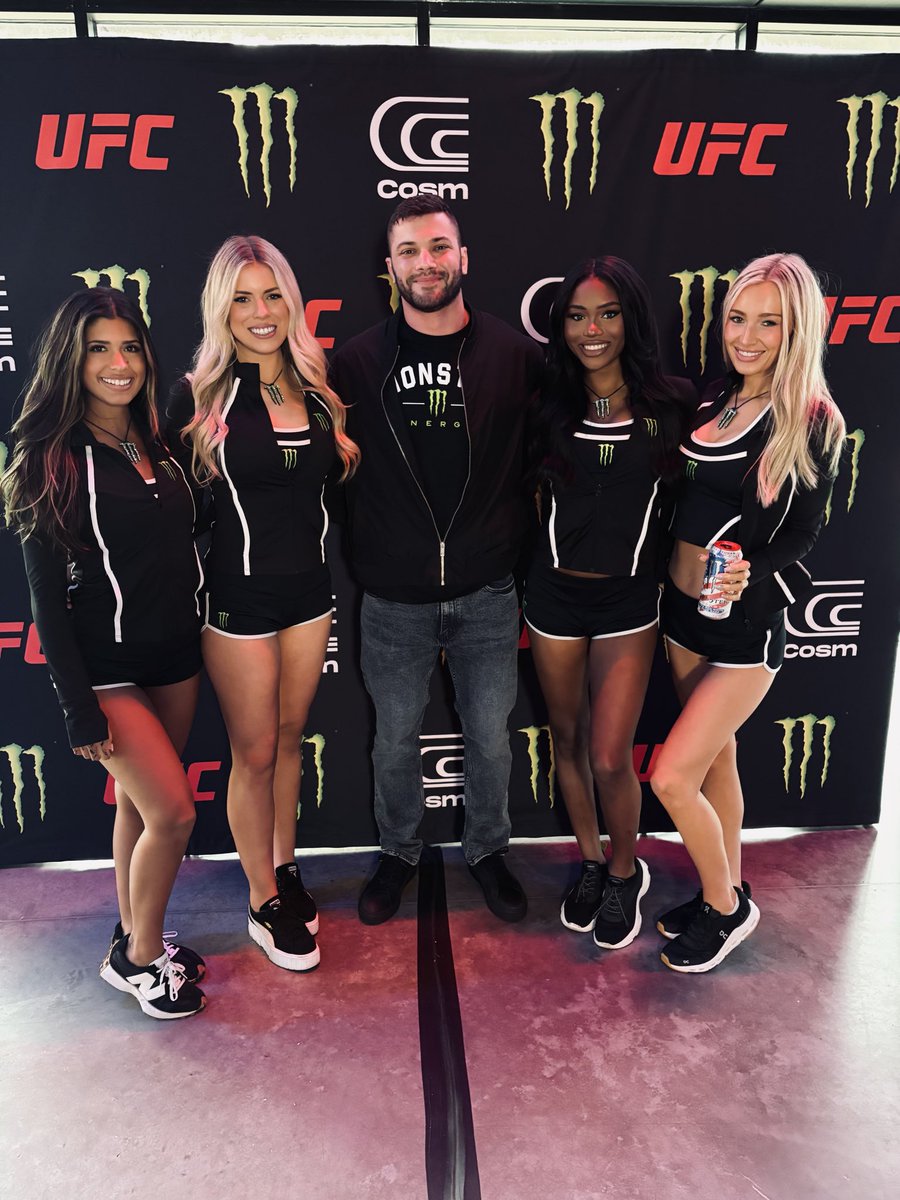 LVNDMARK_tv's tweet photo. UFC watch party with @MonsterEnergy  last night was amazing. Thank you for having me out! 🇺🇸 https://t.co/JPBw0yEGY2