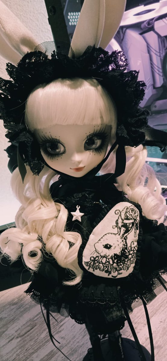 LycorisSpider's tweet photo. @mindupinpluto I prefer Mayle rabbit 🖤 https://t.co/KTF0KvMKDX