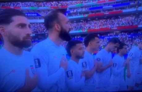 king_cyrus12's tweet photo. Fuck every single one of you. The women did not sing, the youth did not sing, your fellow players are either being punished, killed, or in prison. Men? lol no balls at all. Fuck Team-e-Mullah. https://t.co/uaR0Vuq3aI