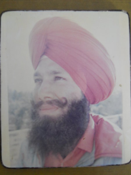 ensaaf's tweet photo. Btw June 1 & 30, 1992, #Sangrur #PunjabPolice #abducted Gurtej Singh (33-34) and #disappeared him. #Punjab #India #EndImpunity Visit https://t.co/yaKNhrE6E2 https://t.co/TIXCaM9ATU