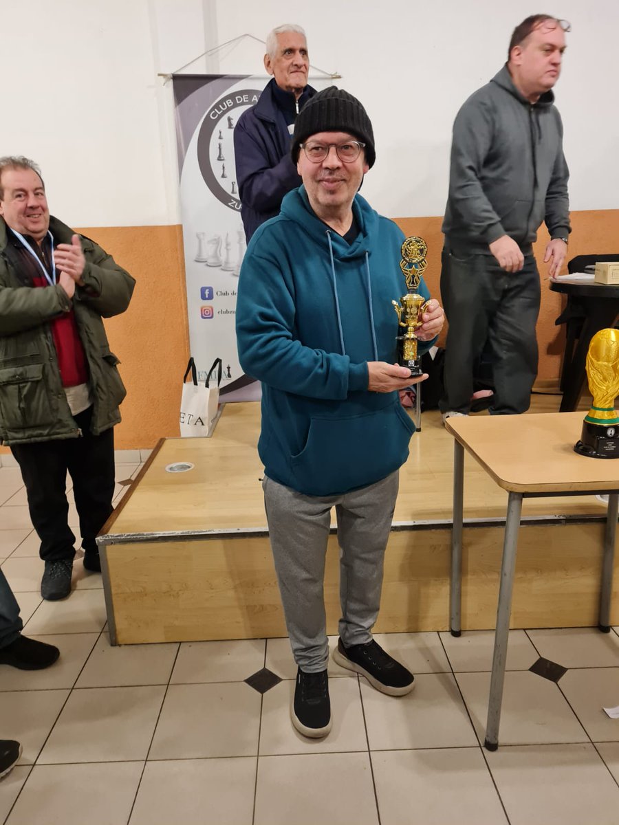 ClubZugzwang's tweet photo. OSCAR ROMANO SEGUNDO PUESTO DE LA COPA DEL MUNDO AJEDREZ 2026 DEL CLUB DE AJEDREZ ZUGZWANG 13/06/2026. https://t.co/AWBjj8mUTN