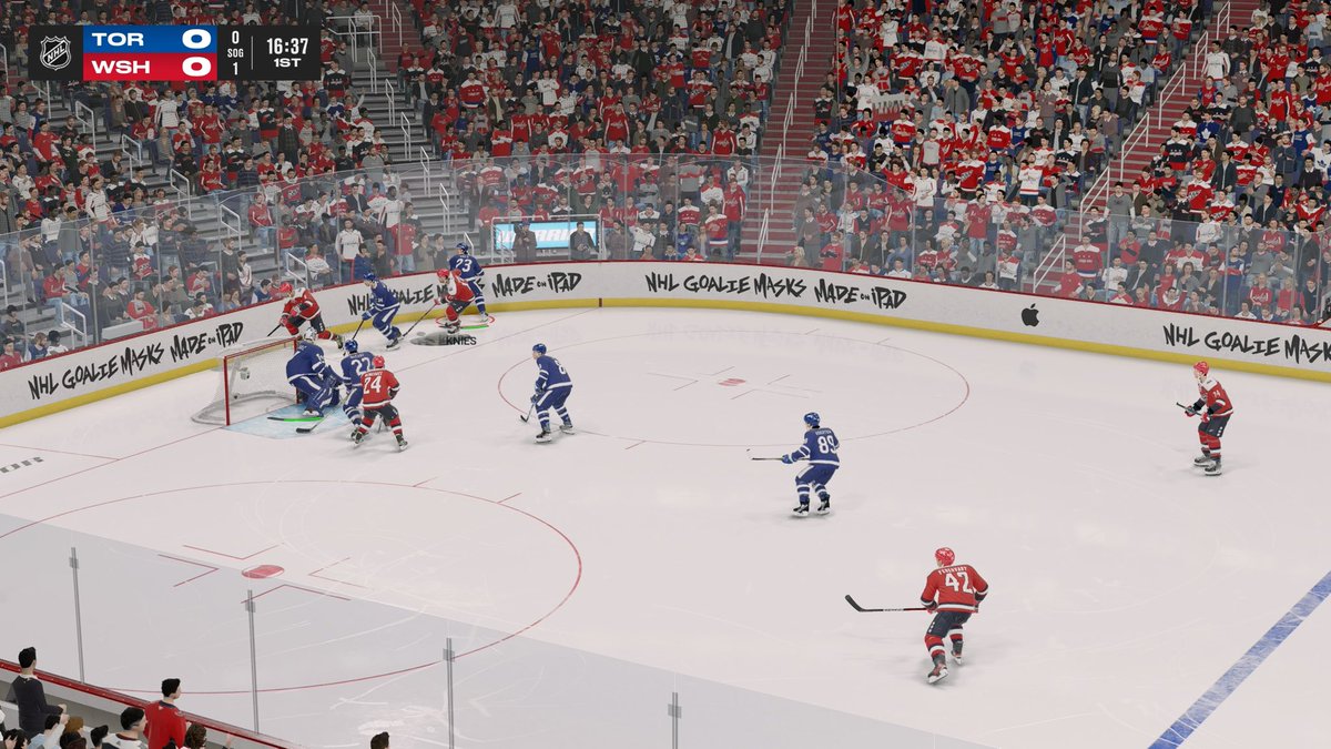 poster9123's tweet photo. @softdrinktv Like somebody else said NHL has had this for years. Honestly like the way they do it as it makes the gameplay more realistic to what you see on TV and they aren’t intrusive. IMO in hockey especially there should be more to mimic TV broadcasts https://t.co/vR8oeJDzBt