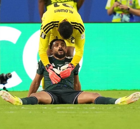 111jod's tweet photo. العويس و العمري 

من قلب السعوديه شكراً لكمـ🇸🇦🤍😍

سالم وش قصته 🫤!!!!!؟ 

#كاس_العالم_٢٠٢٦ 
#السعودية_الأوروغواي https://t.co/Z8cys4hnP2