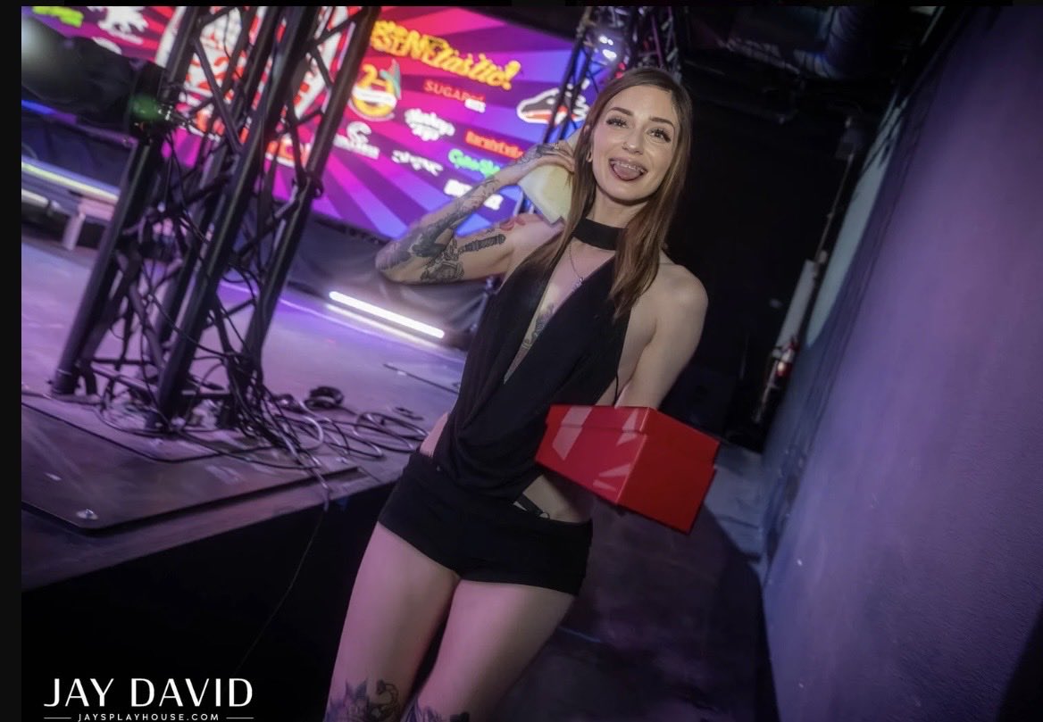 babearielmfc's tweet photo. I’m a sleepy slut but WHEWWWWWWW last night was insane it was so fucking cool to see so many bad bitches and so many of them take home a mother fucking WIN!! 
.
.
Thank you to my sloots for voting every day because you wanted to see this unhinged punk sloot take home a WINNN!!🫶 https://t.co/FxX5qrSXWH