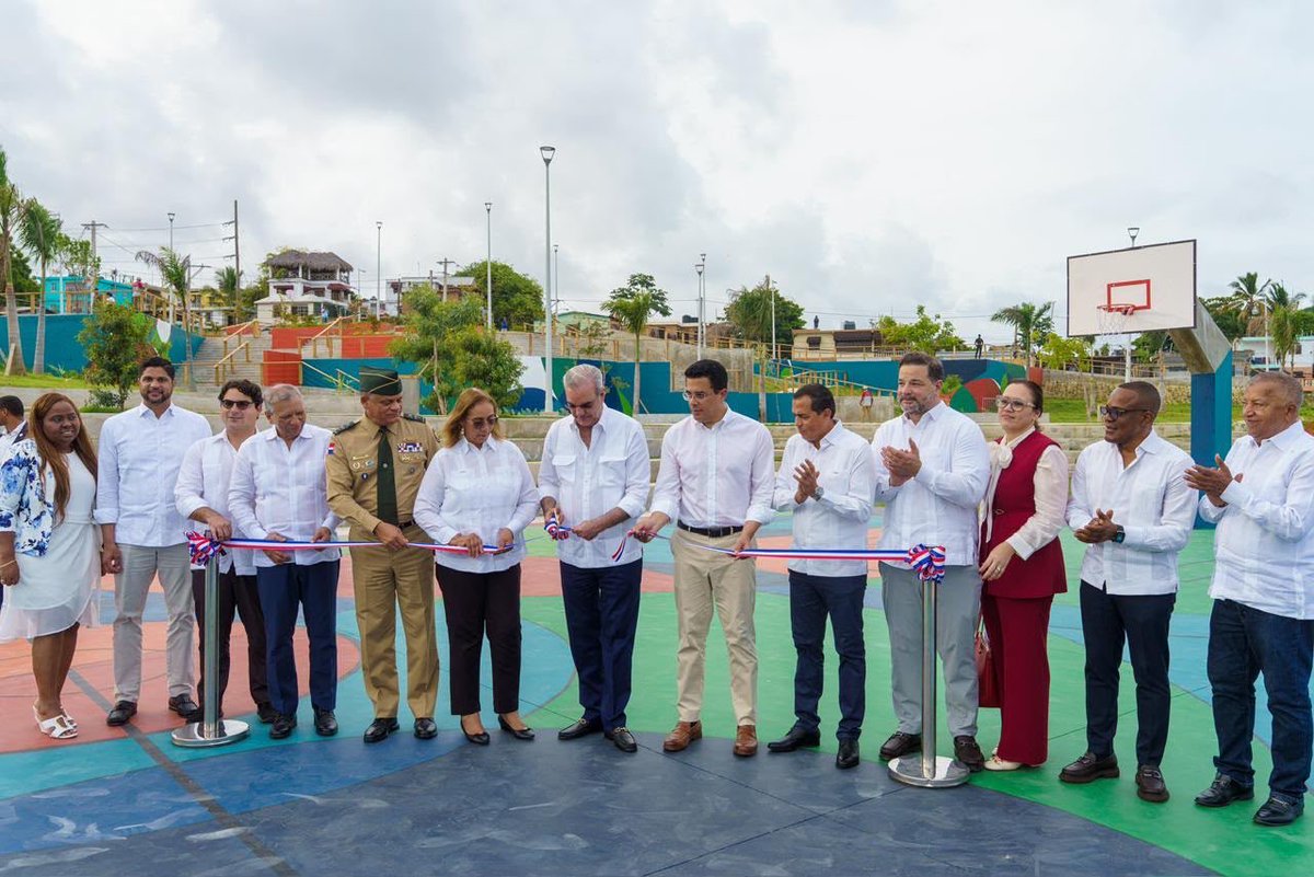 TurismoRD's tweet photo. ¡Nuestra gente del corazón de la industria dominicana, Haina, ya cuenta con un espacio para el esparcimiento y el entretenimiento! ♥️ https://t.co/y8PSlYXg8X