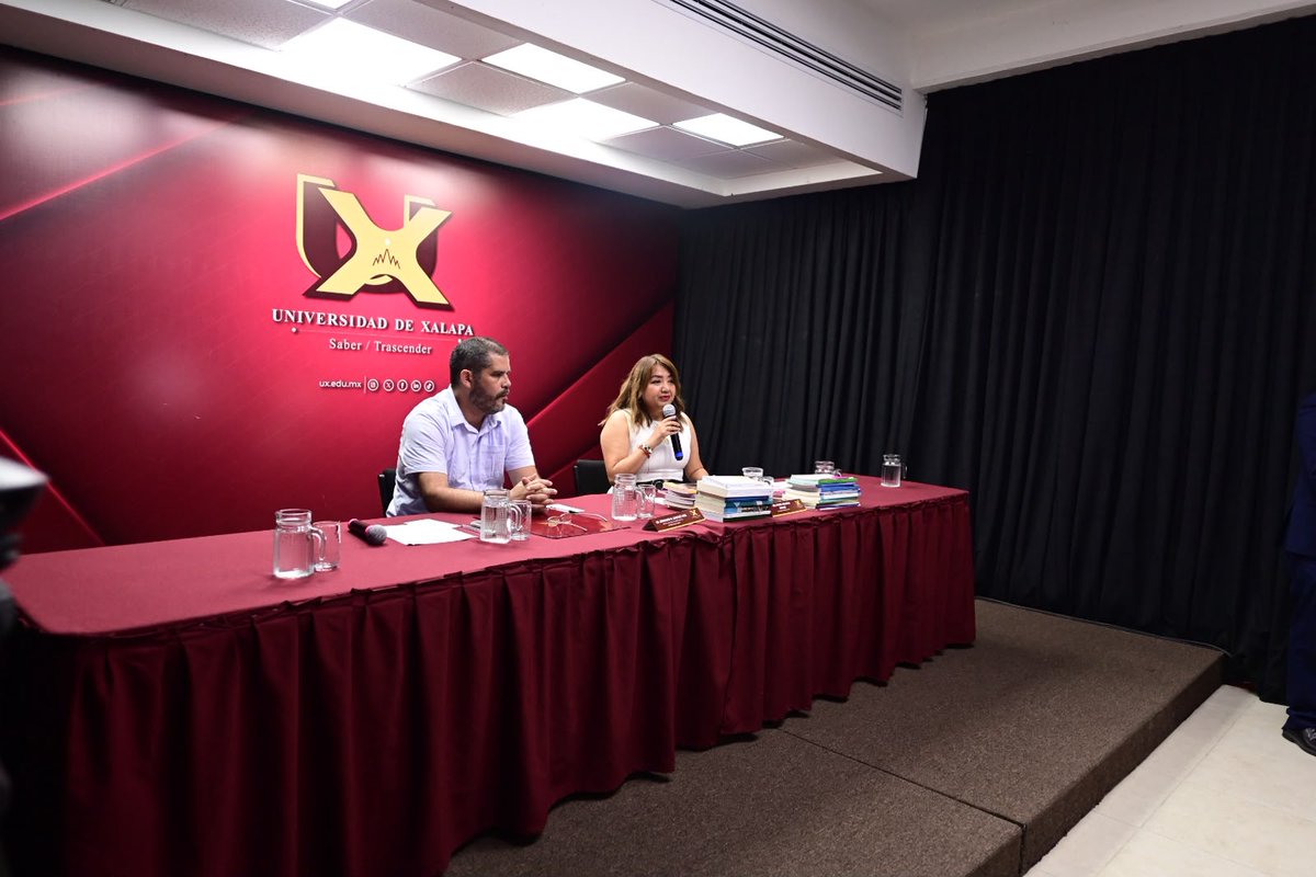 ople_Ver's tweet photo. #ActividadesOPLEV 🗳️ Con el entusiasmo de las juventudes veracruzanas, inició el curso “Democracia en Fácil: Guía para Jóvenes”, una iniciativa del Consejo General Juvenil del @Ople_Ver en colaboración con la @UXoficial. 📓✍️ https://t.co/hcLSl38xWG