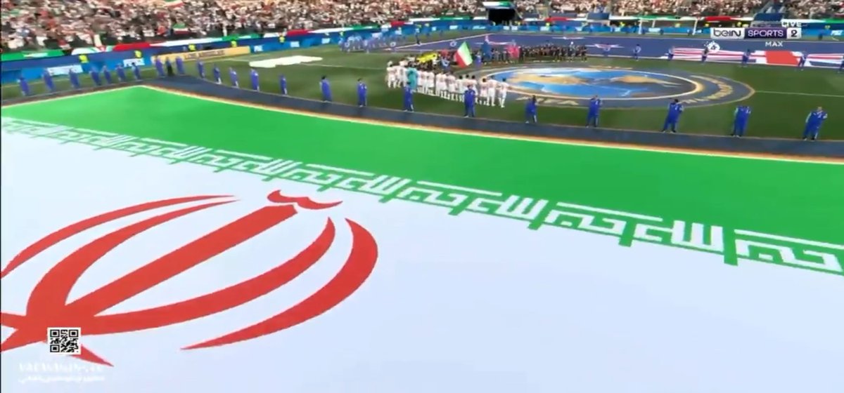 periodistan_'s tweet photo. Aunque Elon M*sk siga con la boludez de cambiar la banderita, acá la FIFA le muestra al mundo -y en California- cuál es la verdadera bandera de Irán.

La derrota yankee, en vivo y por HD para todo el planeta. https://t.co/7fCC33Ruaw