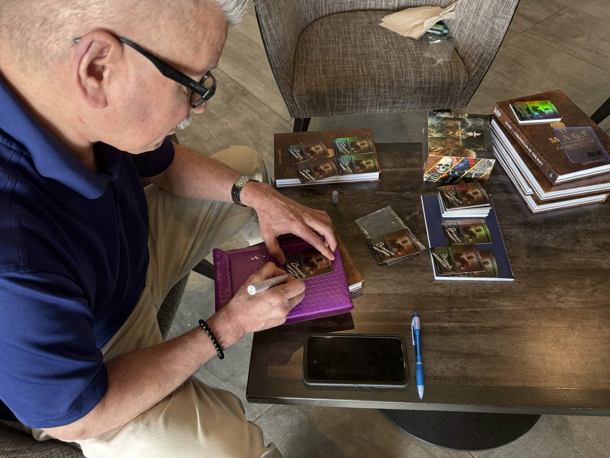 Magemetax's tweet photo. History was made yesterday, as Dr. Robert Renteria signed his card "Barrio, Flame of Justice".
These were exclusive perks added for our Kickstarter supporters, and a spark for our future vision of creating heroes from real world leaders like Dr. Robert. @robertrenteriab @MageTCG https://t.co/yMZjEI6gaM