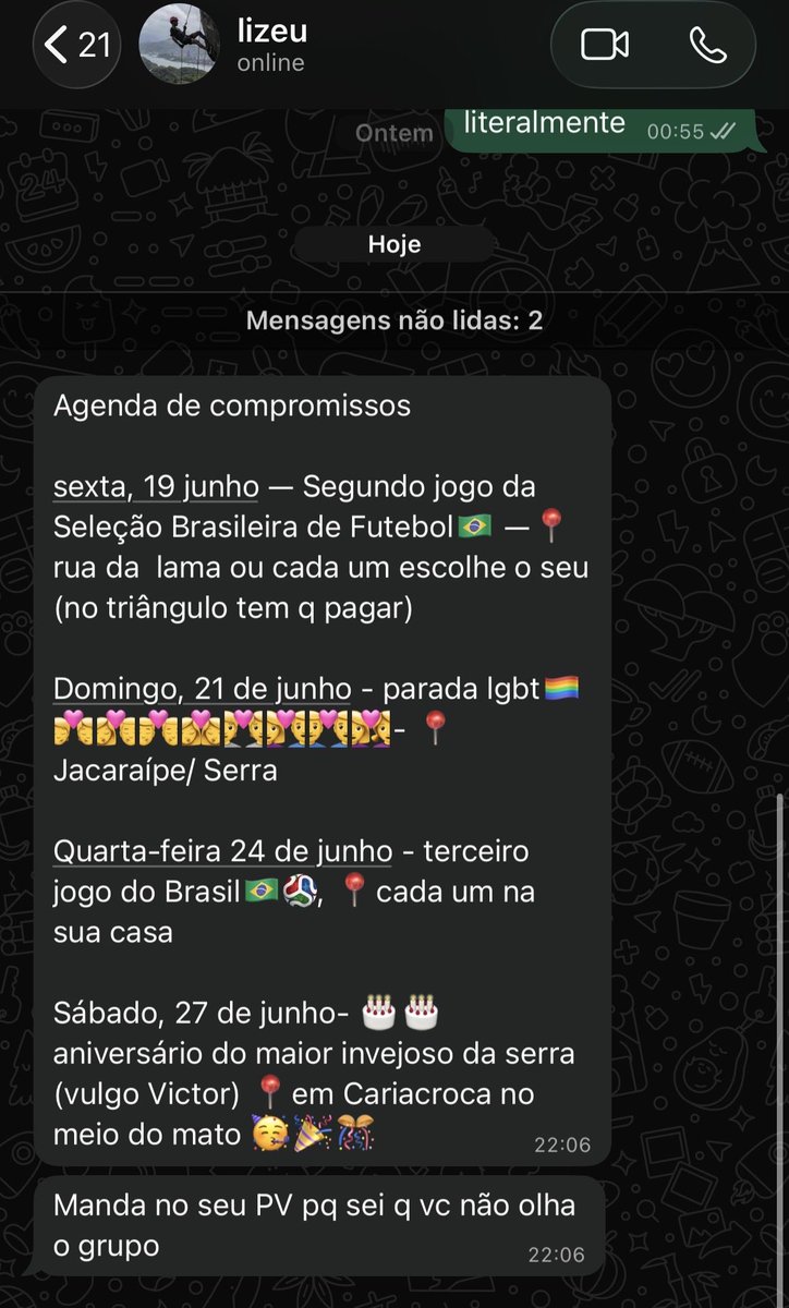 itss_1vy's tweet photo. sei que sou a mais icônica do grupo quando isso acontece https://t.co/RV1d0yZ1VR