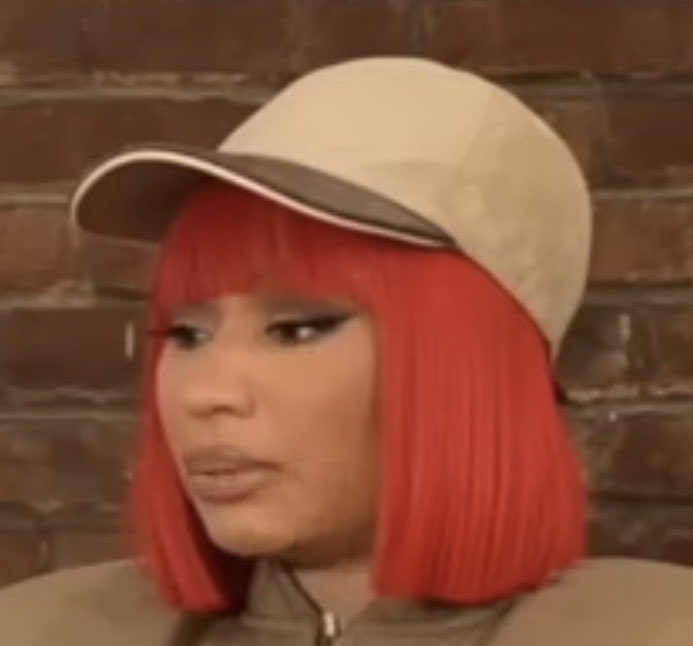badgyalix's tweet photo. That poor wig is tired https://t.co/mrYrmAEz9s