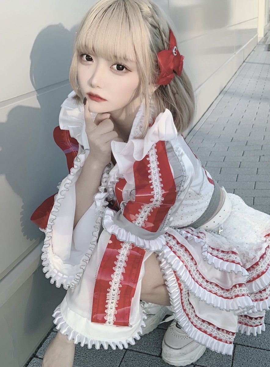 nekomiyasub's tweet photo. 5年前と現在 ﾔﾍﾞ〜！ https://t.co/O0fe9an0yj