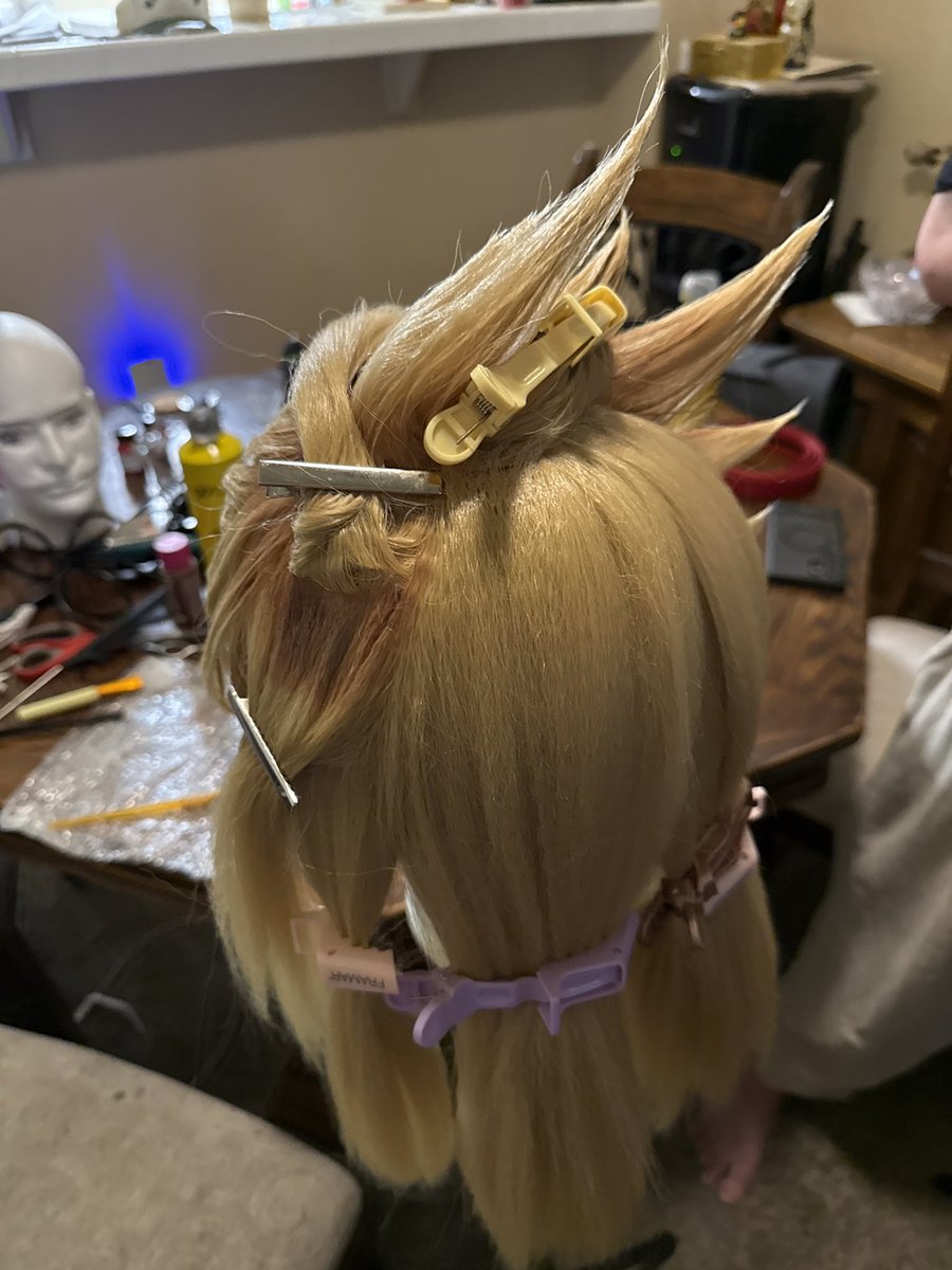 Himetoracos's tweet photo. Btw an update on sum cosplay things ଘ៸៸᳐⦁⩊⦁៸៸᳐ଓ I am working on a KH wig for AX ^_^ so I’ll be going to AX! If anyone will be there I’ll be posting my lineup for those that want a pic or see each other :3 https://t.co/lkqK75i1Ez