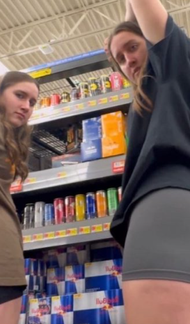 Gabrielwashing1's tweet photo. I went to Walmart sad and came back happy #candid #candids #creepshot CHECK THE BIO https://t.co/qZYPwiWjAU