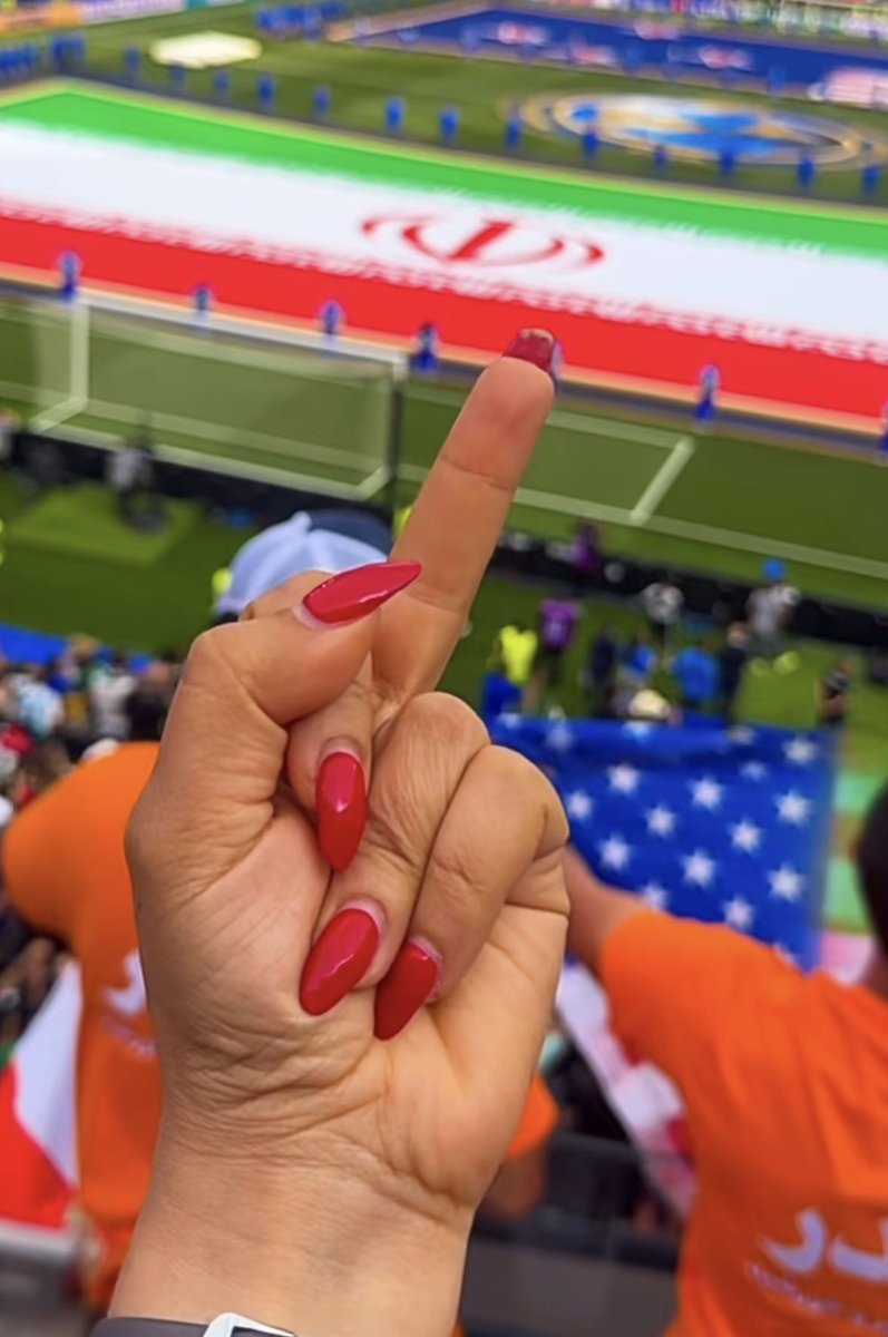 Pink4IRAN ♛ ✡︎ tweet media