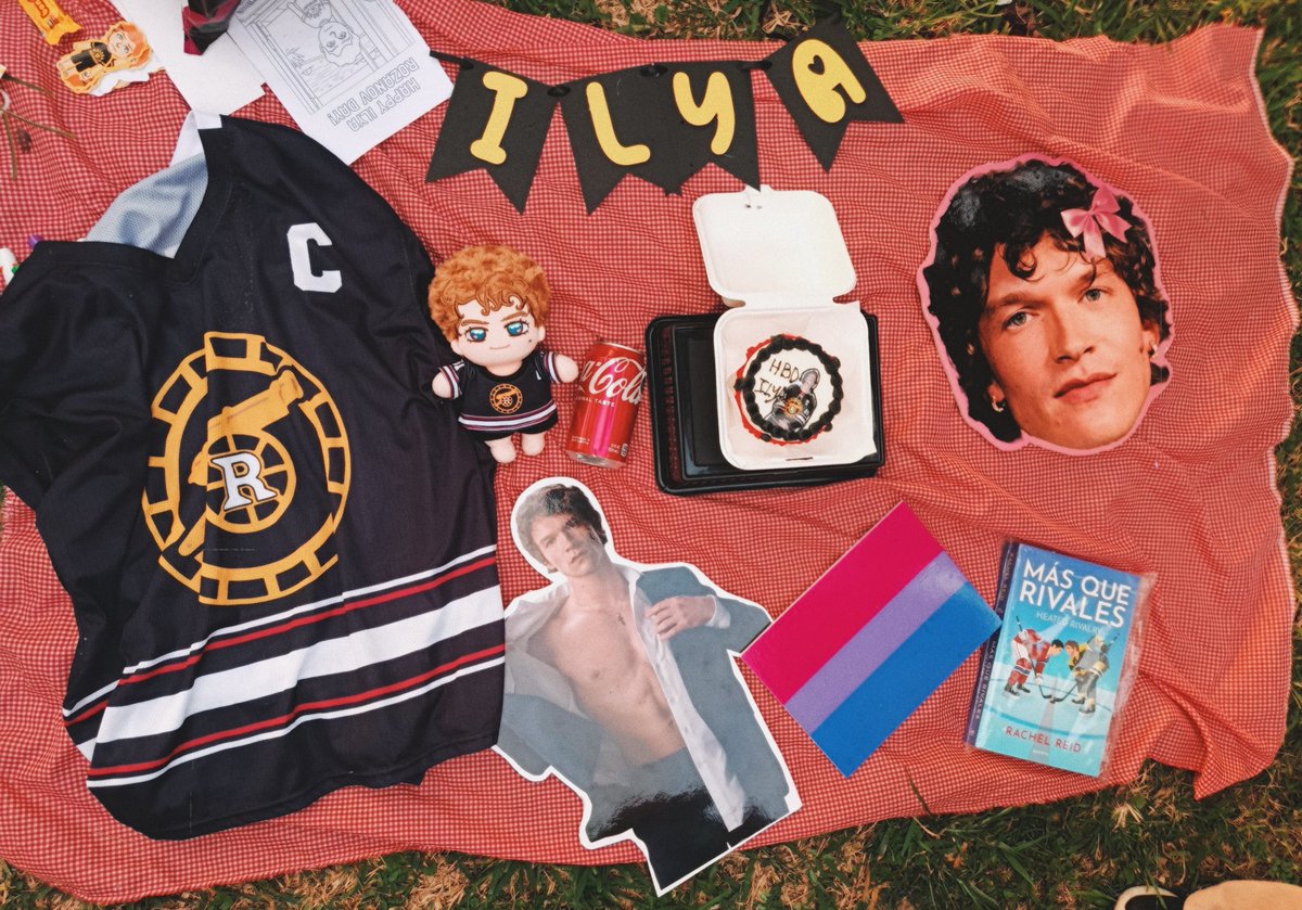 heatedrivalrype's tweet photo. 𝐇𝐀𝐏𝐏𝐘 𝐁𝐈𝐑𝐓𝐇𝐃𝐀𝐘 𝐈𝐋𝐘𝐀ⵑ

We got together to celebrate this beautiful day! Thank you to everyone who came and spent time with us ✨

Ilya Rozanov, happy birthday! We’re sending you all our love from here 🌈 

Peru loves you 🇵🇪

#HappyBirthdayIlyaRozanov #IlyaRozanov https://t.co/Dk5v875alh