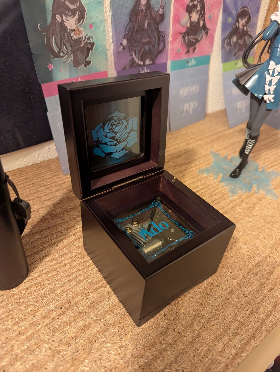 VV_Dare's tweet photo. It arrived! It arrived! It arrived! This musical focus should improve the resonance factor of my shrine tenfold!

Or... Something!

It's very genuinely super pretty though I'm glad out of everything in that pop up I bought this! https://t.co/78s1Q3qQtQ