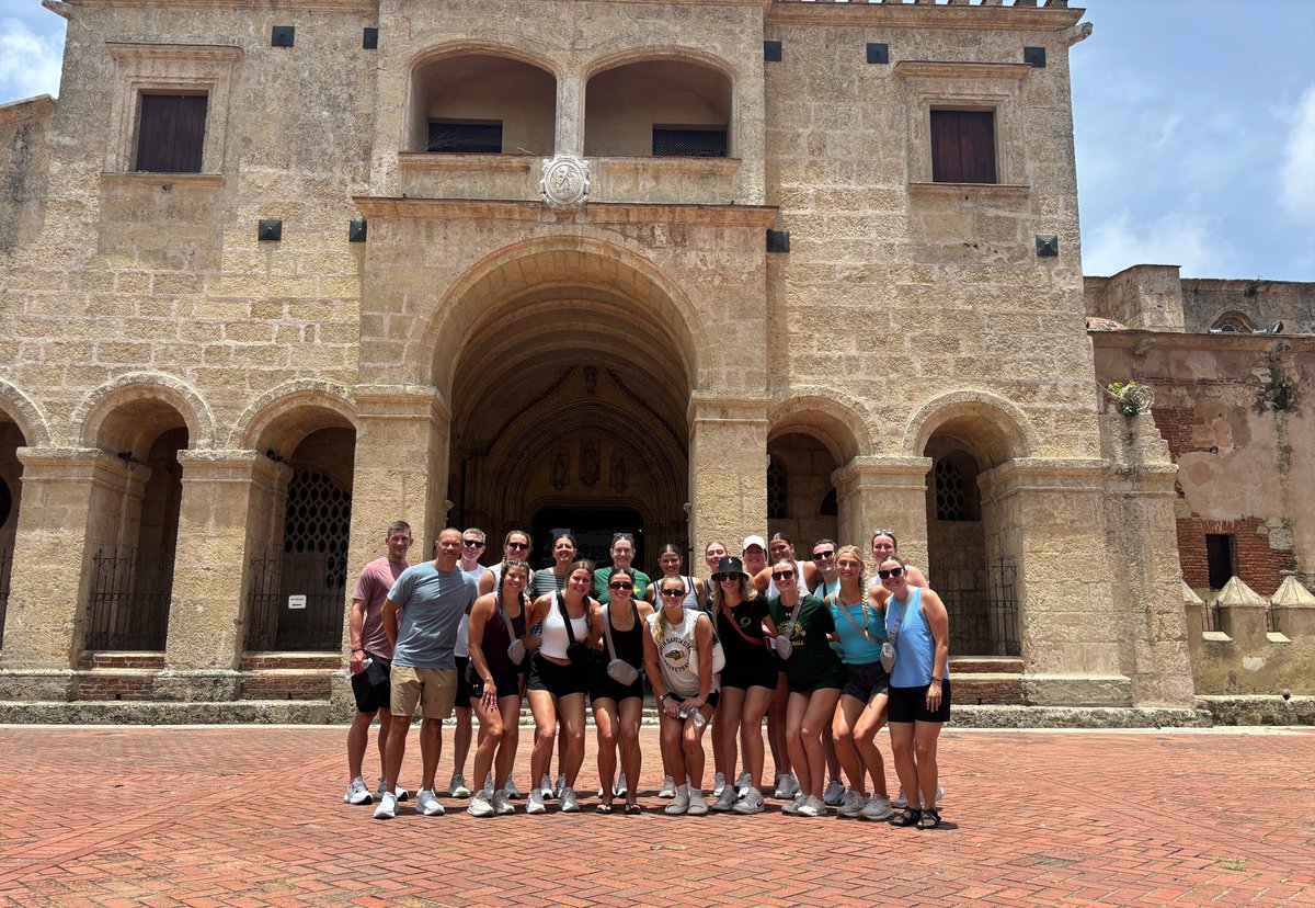 NDSUwbb's tweet photo. 🤘Bison 🤝 Dominican Republic🇩🇴

Highlights from our trip to the Caribbean this past week! https://t.co/mgMD7GMIr6