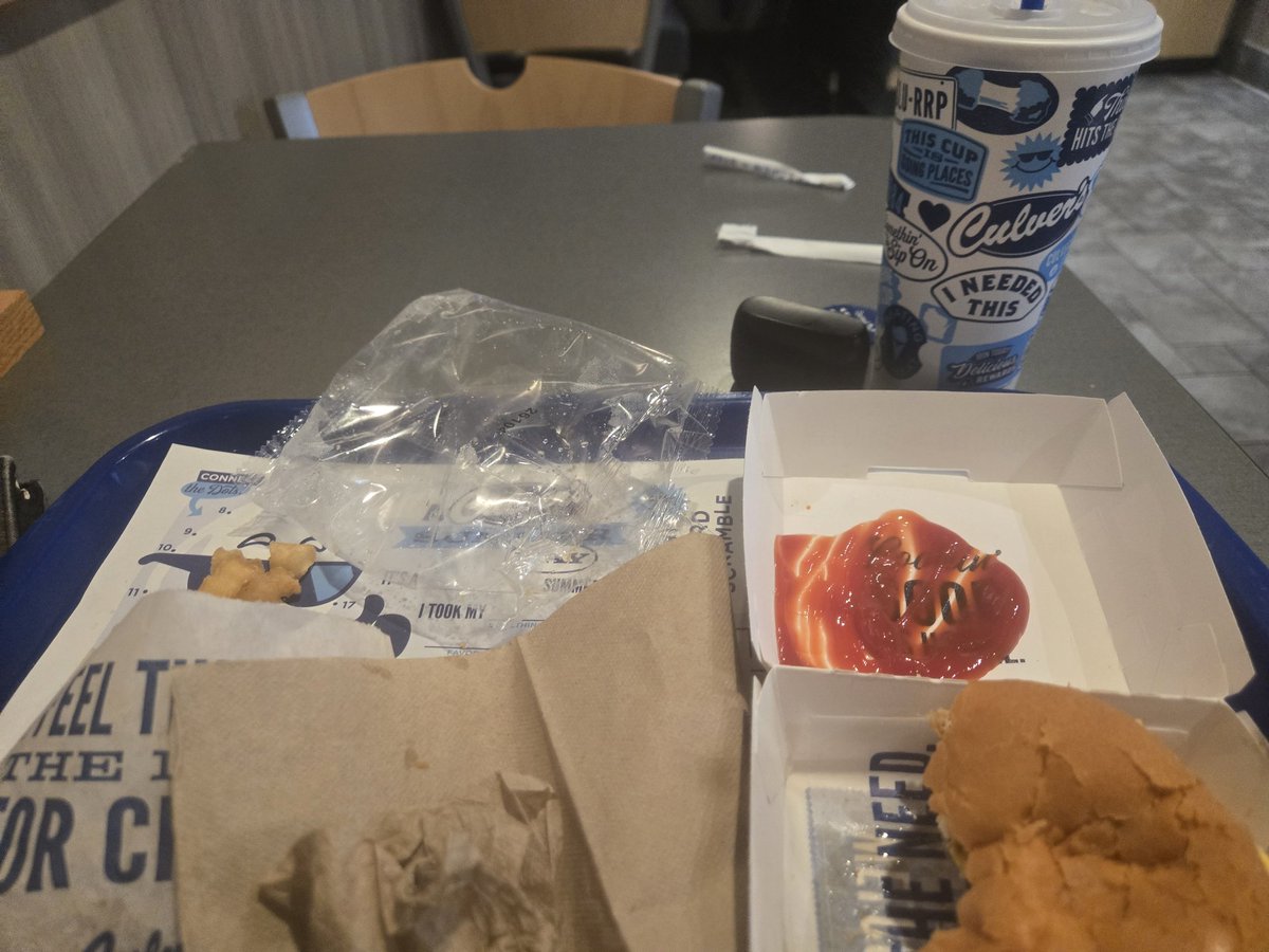 thosewhosmash's tweet photo. we're sponsored them like fr I swear https://t.co/gcHXbwVrPF