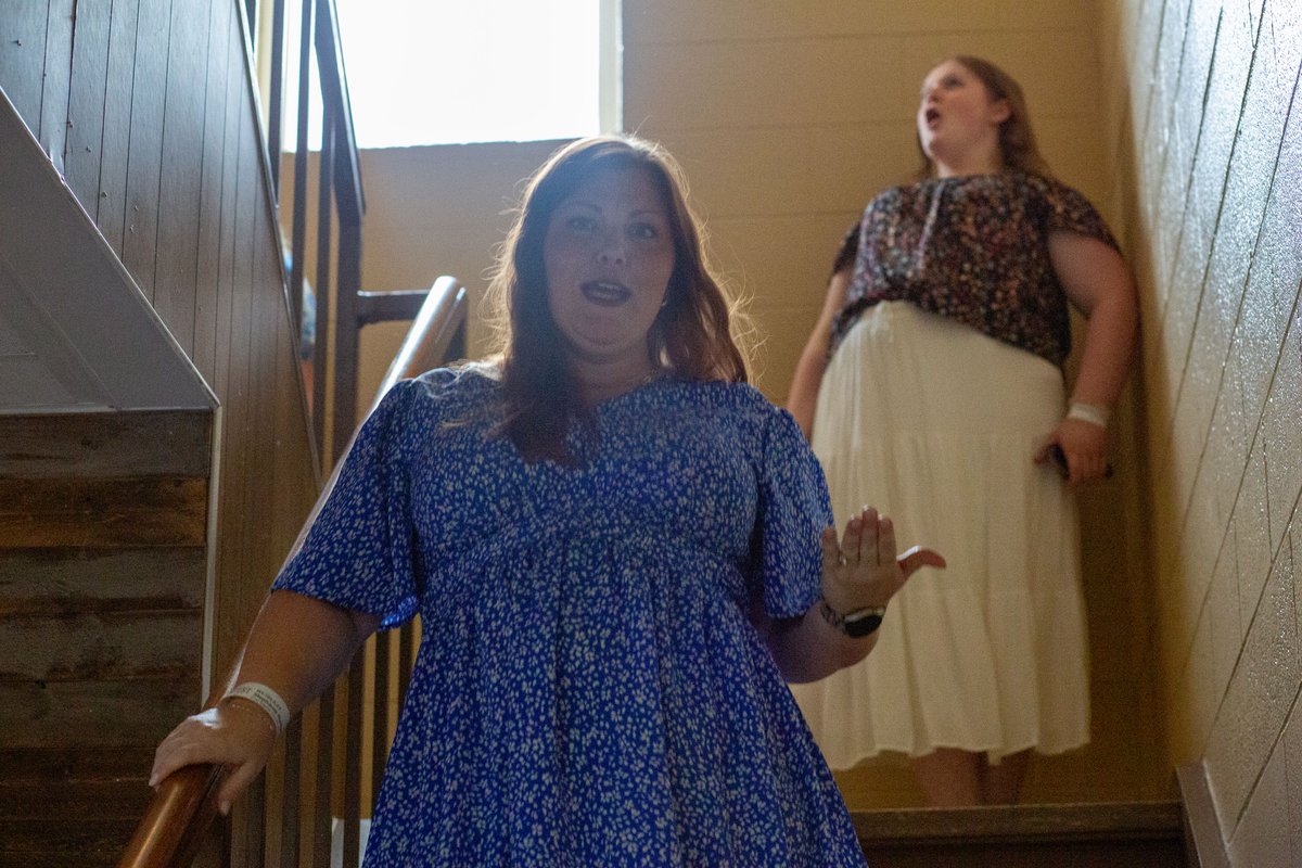 Storehouse620's tweet photo. ✨ Staircase? Check.
📸 Pose? Check.
👑 Confidence? Absolutely.

Our ladies understood the assignment as they made their grand entrance for Etiquette Night. Looking classy, having fun, and making memories together!

#firstjoplin #fallscreek2026 #thegreatest #middleschool https://t.co/LEtTvApMz6
