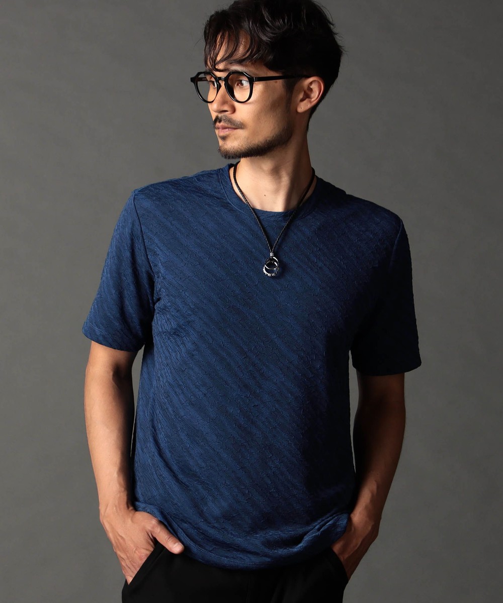 NICOLE_ONLINE_'s tweet photo. 【NICOLE CLUB FOR MEN新作入荷】
ゼブラ柄クルーネックTシャツ￥7,590(税込)
color：ライトグレー・チャコール・ブルー
WEBSHOP＞https://t.co/8msox5bVZe

#ニコルクラブフォーメン
#NICOLECLUBFORMEN https://t.co/CseobSw2JV
