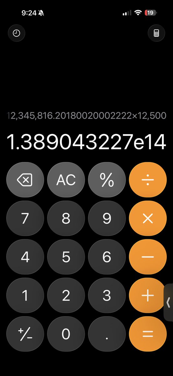 James_Wrobel's tweet photo. This is how many V-Bucks @elonmusk could buy if he spent all trillion dollars on them https://t.co/qlP19glaNT