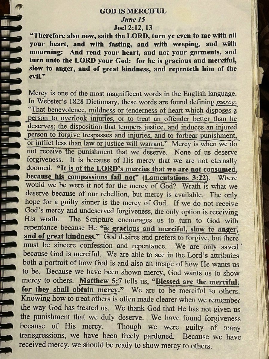 crystalsmuse's tweet photo. God desires and prefers to forgive, but it requires sincere repentance. Knowing how to treat others becomes crystal clear the moment you remember how God has treated you. Pass on the mercy you've been given. 🙌🏾📖✨
#WordOfGod #Scripture #Matthew5 #MercyAndGrace #SoundDoctrine https://t.co/nchEb6G0ks