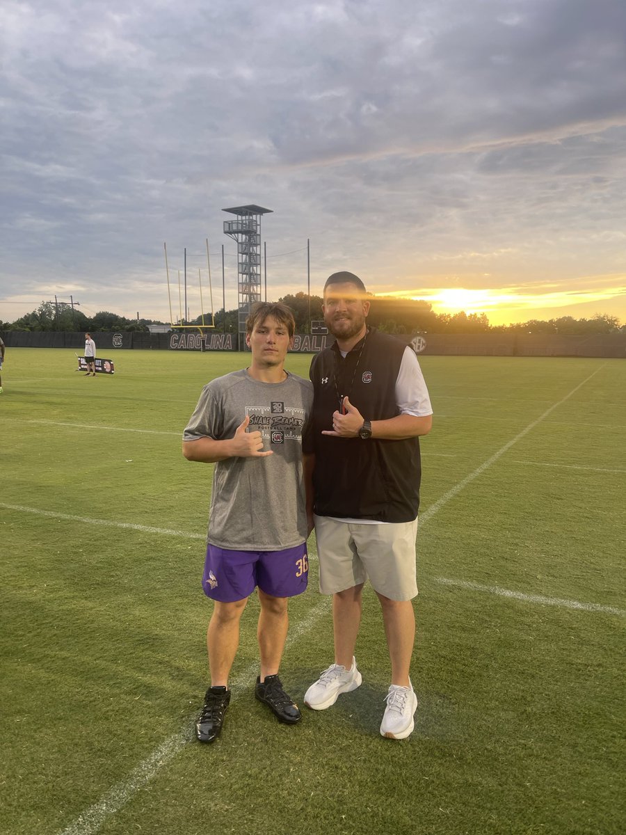 Haydendoer14's tweet photo. Had a great camp at the university of South Carolina @nextt_level @GamecockFB @CoachClaytonW @TristonLewis18 @Coach_DuBose35 https://t.co/CRJZYDkasV