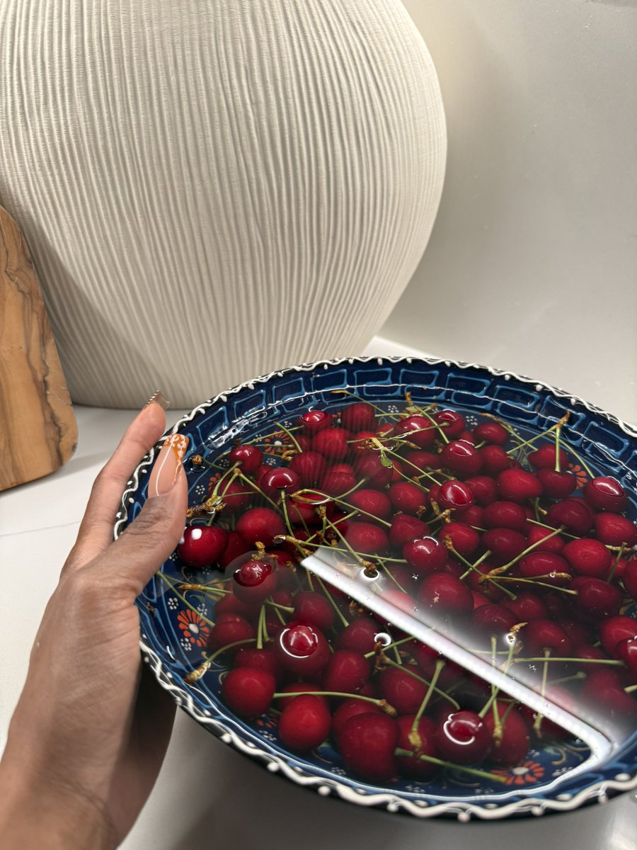 NaesCloset's tweet photo. Just gave them a good vinegar wash and this is so wow to me. Simple things like this really make you feel rich in life! https://t.co/zUYbLAgkgp