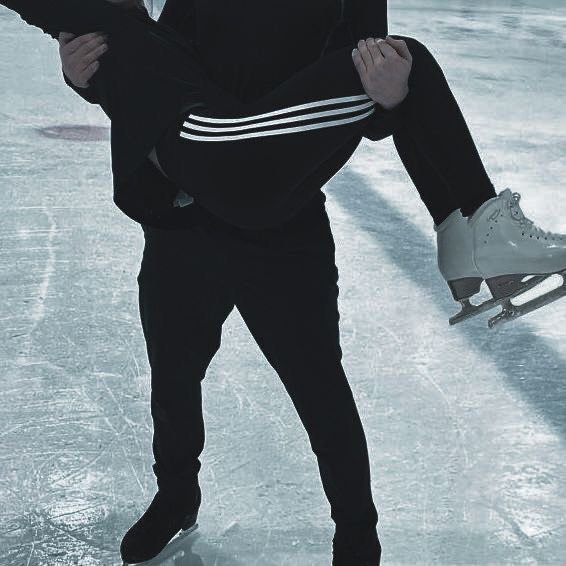lily | figure skating au ⛸️ tweet media