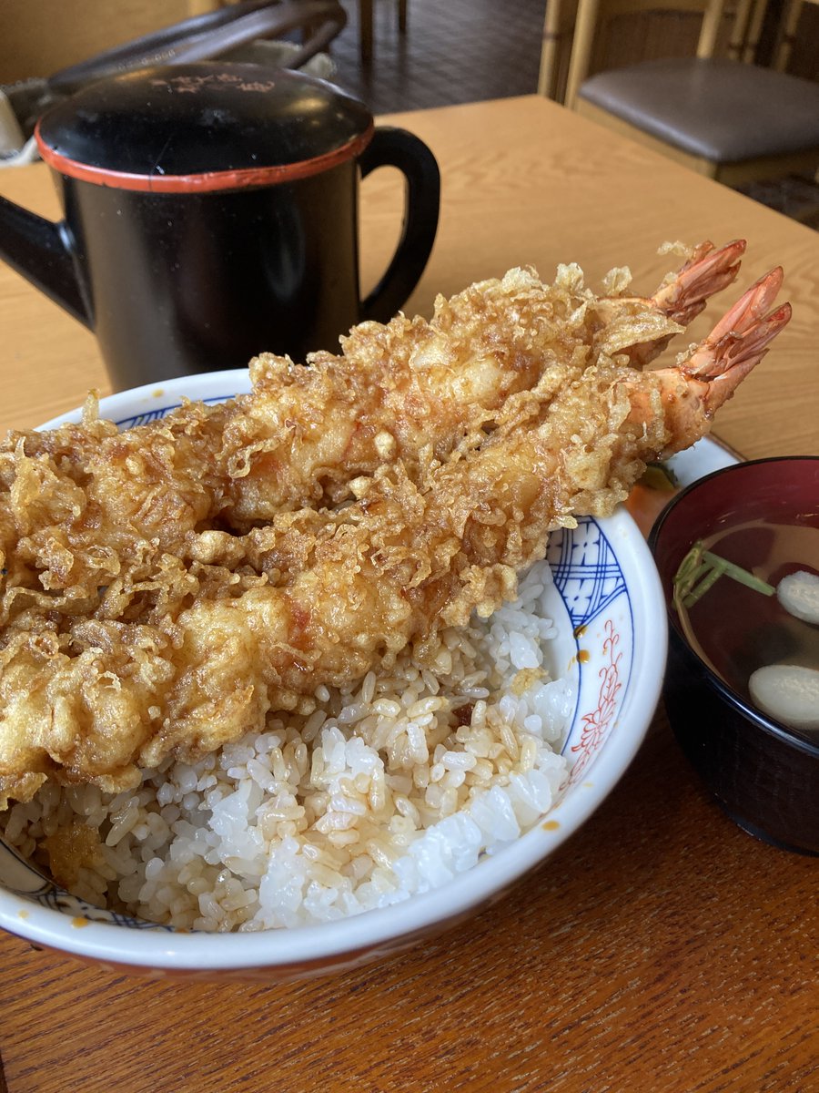 EimeiSa's tweet photo. 《#松月庵》
古いお守りを納めに川崎大師へ。ついでの食事は「川崎大師・ランチ」で真っ先に出てきたこちらのお店へ。平日昼過ぎながら結構にぎわっていた。頼んだ蕎麦、天丼共に美味しく頂けた。
#川崎大師
#川崎大師ランチ
#厄除け https://t.co/b9CfAmI8VY