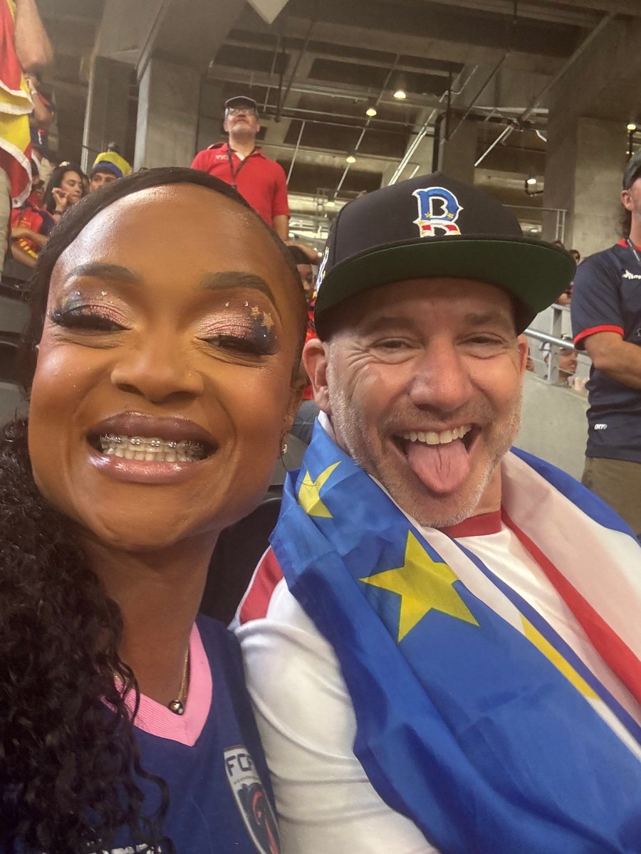 Fatimaluv21's tweet photo. What a great day to be from Cabo Verde https://t.co/UHrlQ5E2kG