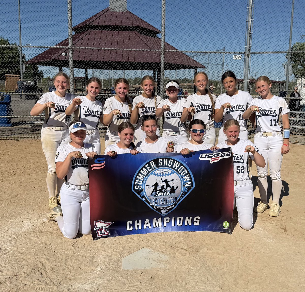 Lexi_Showdown's tweet photo. 13U Gold bracket champs
Vortex 13u national https://t.co/4W4PnGU2zS