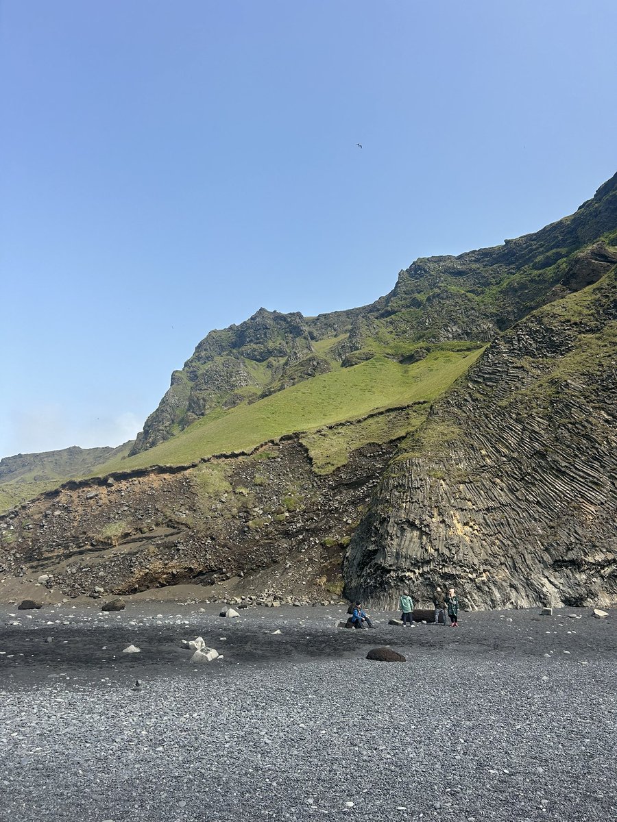 triptimevacay's tweet photo. The Black Sand Beaches on the southern coast of Iceland and the best (and most expensive) Fish and Chips I’ve ever had in the town of Vik #cruiselife @CruiseNorwegian https://t.co/o2htKqcKi2