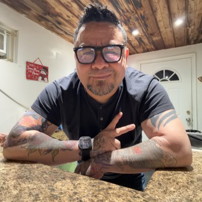 Eborrayo's tweet photo. #NewProfilePic https://t.co/KOtl8IDMaV
